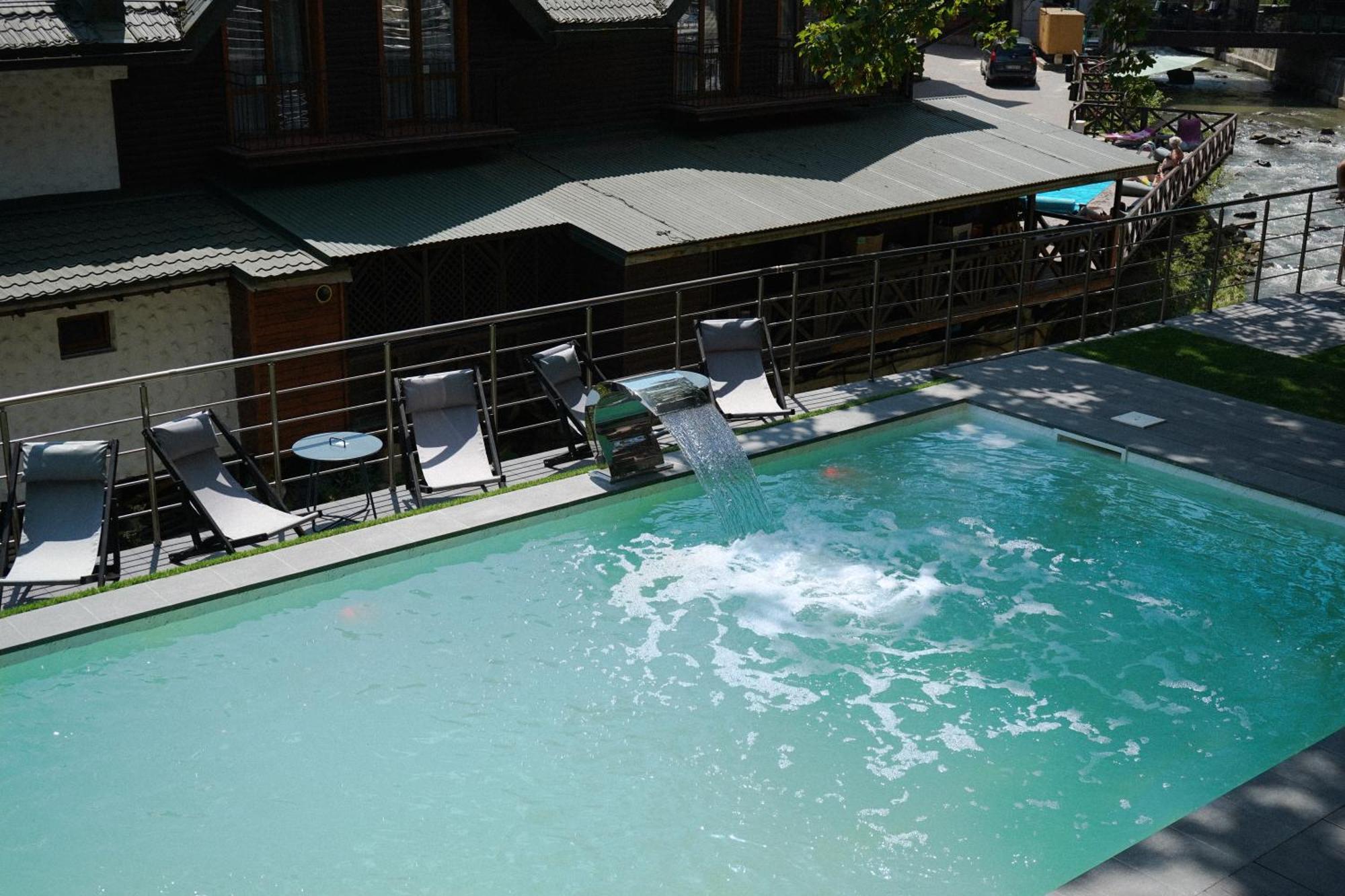 فندق Blue Mountain بوكوفِل المظهر الخارجي الصورة